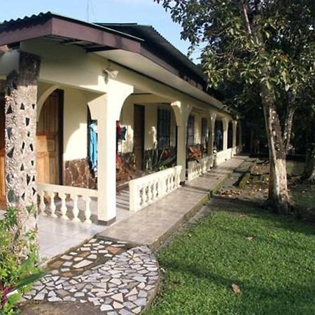 Cabinas Smith Cahuita Δωμάτιο φωτογραφία