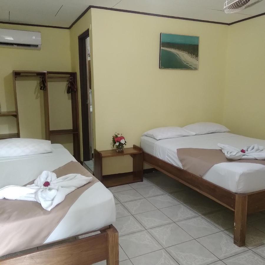 Cabinas Smith Cahuita Εξωτερικό φωτογραφία