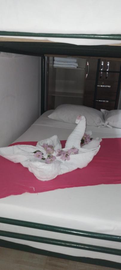 Cabinas Smith Cahuita Εξωτερικό φωτογραφία