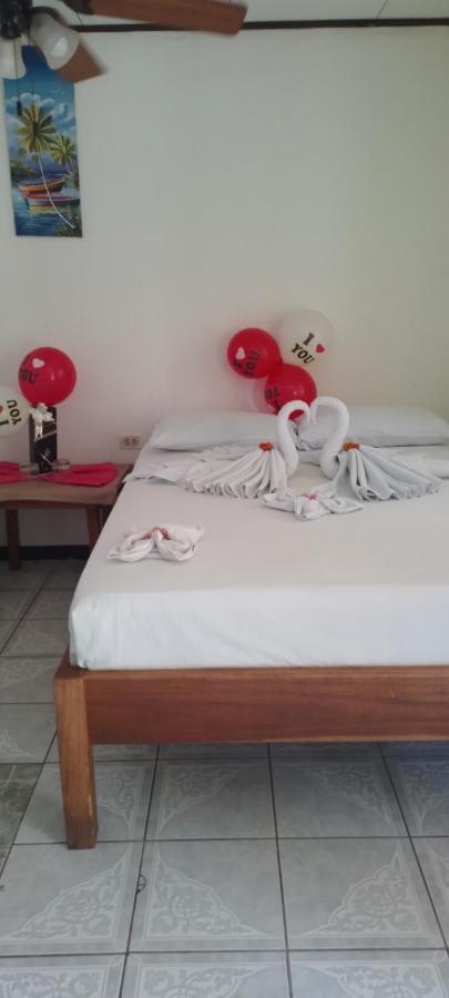 Cabinas Smith Cahuita Εξωτερικό φωτογραφία