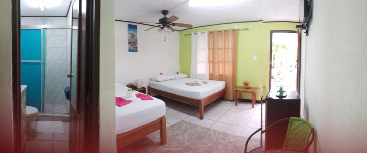 Cabinas Smith Cahuita Εξωτερικό φωτογραφία