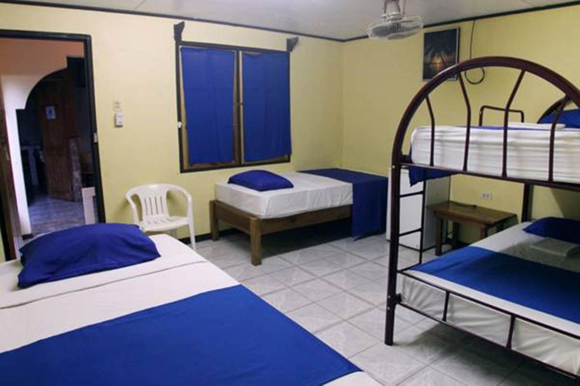 Cabinas Smith Cahuita Δωμάτιο φωτογραφία