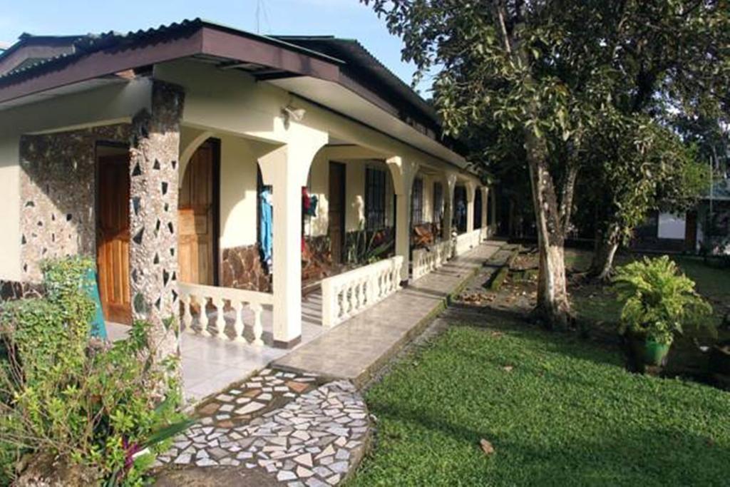 Cabinas Smith Cahuita Δωμάτιο φωτογραφία