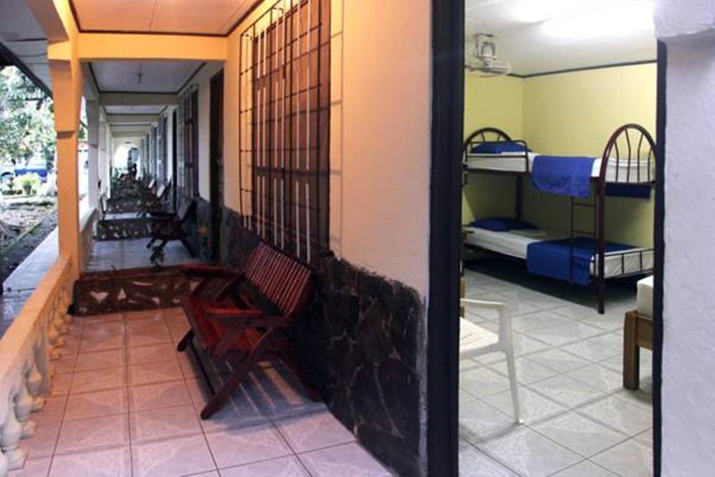 Cabinas Smith Cahuita Εξωτερικό φωτογραφία